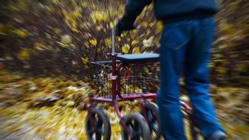 Hemtjänsttagare med alkoholproblem försätter personalen i svåra situationer. Arkivbild. Foto: Hasse Holmberg/TT