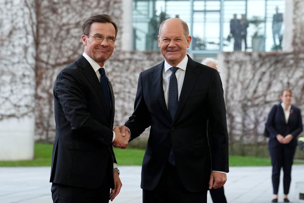Statsminister Ulf Kristersson besökte på fredagen tyske förbundskanslern Olaf Scholz. Ebrahim Noroozi/AP/TT