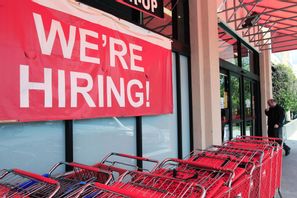 Löneadministratören ADP presenterar nya jobbsiffror för USA. Arkivbild. Paul Sakuma AP/TT