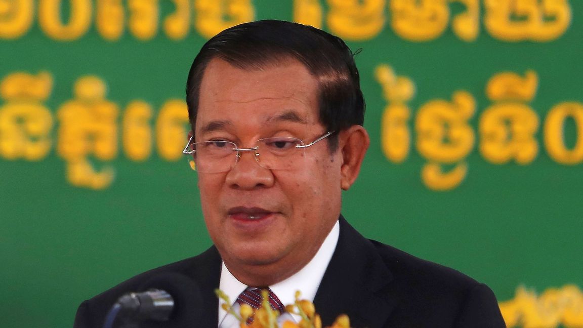In this Feb. 7, 2021, file photo, Cambodian Prime Minister Hun Sen delivers a speech during a handover ceremony at Phnom Penh International Airport, in Phnom Penh, Cambodia. Photo: Heng Sinith/AP/TT