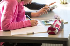 Lärarfacket har återkommande varnat för att det saknas pengar i svensk skola. Arkivbild. Foto: Fredrik Sandberg/TT