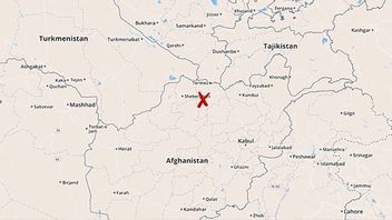 Omkring tusen personer uppges sitta fast på flygplatsen i Mazar-e-Sharif i norra Afghanistan. Foto: TT