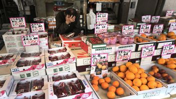 Prisfallen i Kina sker i samband med att konsumenternas och företagens efterfrågan försvagats. Arkivbild. Foto: EUGENE HOSHIKO/AP/TT