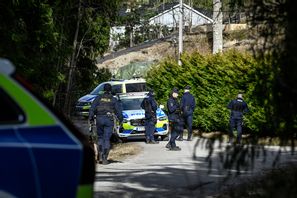 Polis på plats i Tyresö. TT