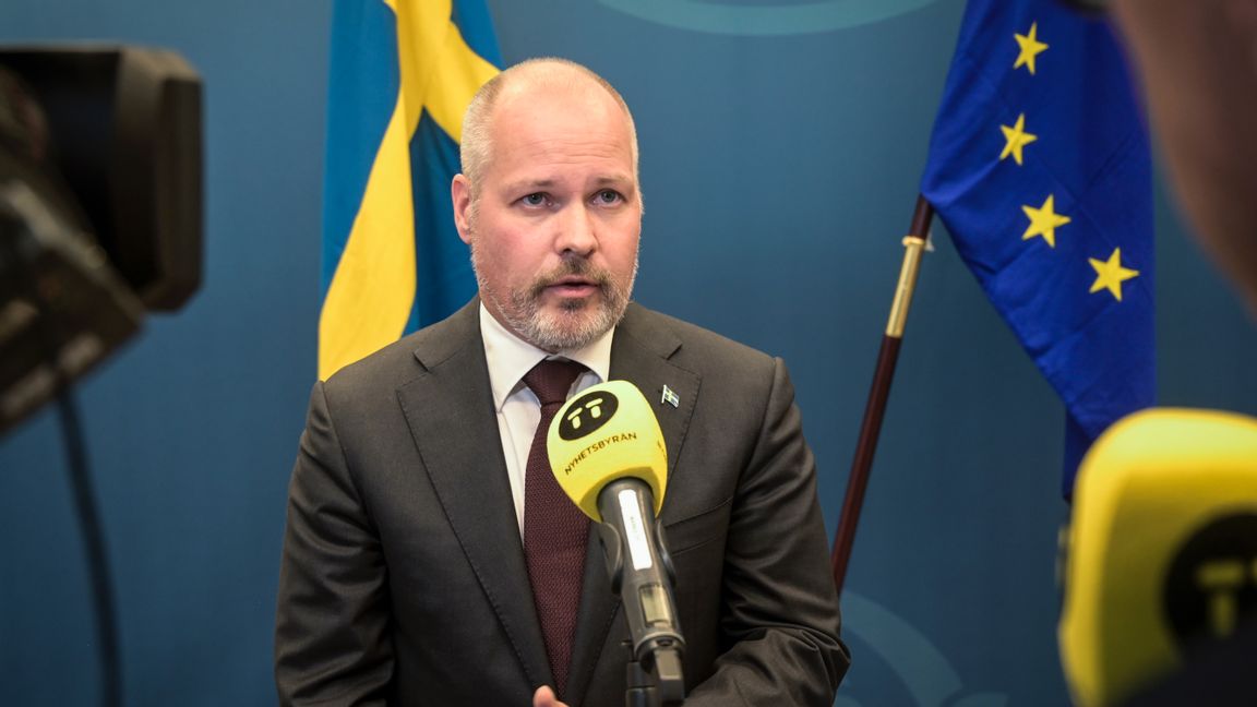 Justitieministern är ansvarig. Vad gör han? Foto: Marko Säävälä/TT