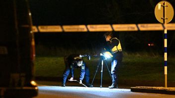Polisens kriminaltekniker arbetar på plats i Bunkeflo. Foto: Johan Nilsson/TT 