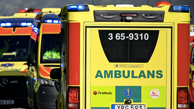 Ambulansbilar på plats efter en olycka. Foto: Johan Nilsson/TT