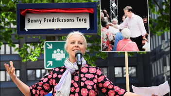 Anne Sofie von Otter talar till minne av sin make Benny Fredriksson när ett torg fick hans namn 2019. Foto: Jonas Ekströmer/TT