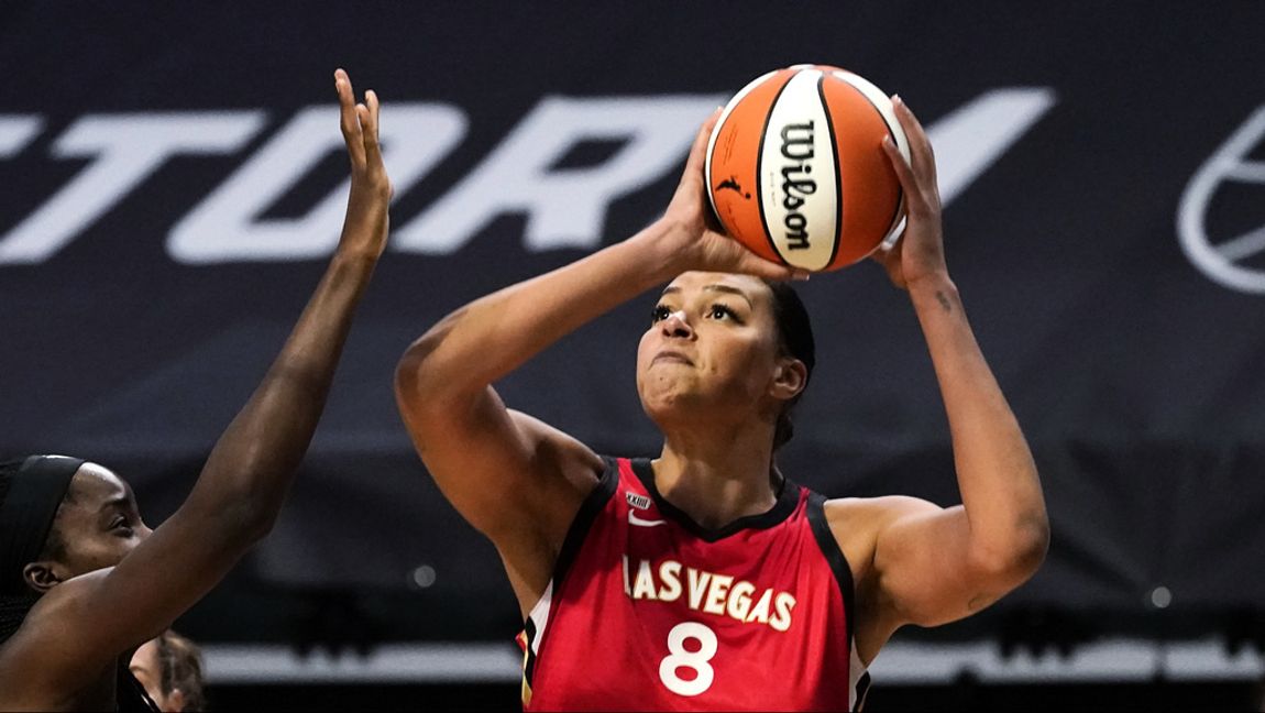 Liz Cambage, WNBA-stjärna i Las Vegas Aces, hoppar av OS. Arkivbild. Elaine Thompson/AP/TT