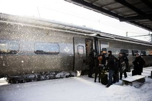 Flera tåg ställs in på grund av snöoväder. Arkivbild.  Adam Ihse/TT