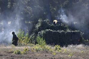 Stridsfordon 90 under en stridsförevisning på Södra skånska regementet P 7 i Revingehed förra året. Foto: Johan Nilsson/TT
