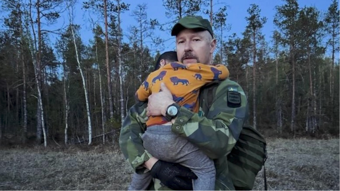 Hemvärnssoldaten Anders Evenson hittade pojken. Foto: Instagram Norra Millitärregionen  