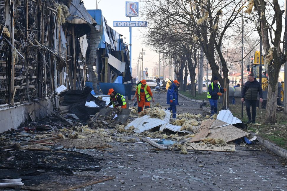 Förstörelsen var stor efter efter en rysk attack mot Odessa. Foto: Michael Shtekel/AP/TT