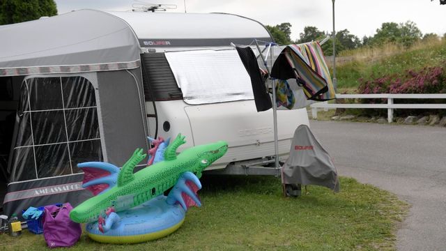 Två personer har attackerats på Bollebygds camping med något tillhygge och fått skärskador på händerna. Foto: Maja Suslin/TT