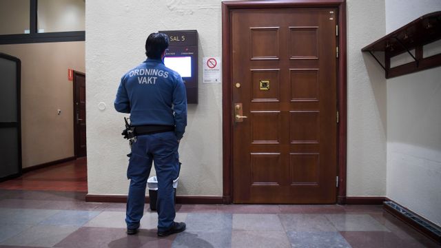 I målet mot Vårbergnätverket försökte åklagarna få gängledaren fälld för människohandel, eftersom man ansåg att han rekryterat två personer för att med fara sina liv sälja narkotika. Arkivbild. Foto: Fredrik Sandberg / TT