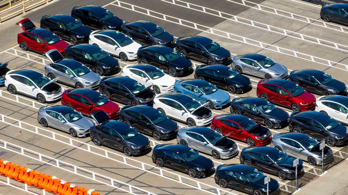 Fler lyxbilar tas i beslag. Arkivbild. Foto: Noah Berger/AP/TT