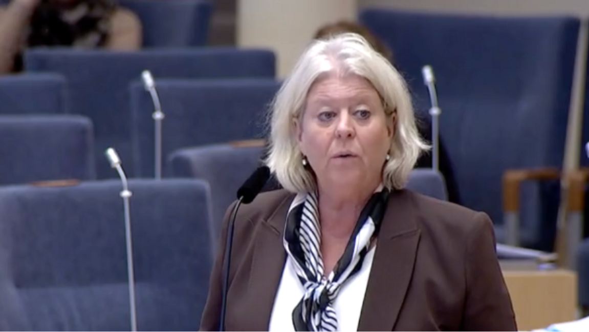 Socialtjänstminister Camilla Waltersson Grönvall (M) är en av debattörerna bakom förslaget. Foto: Skärmdump/Sveriges riksdag