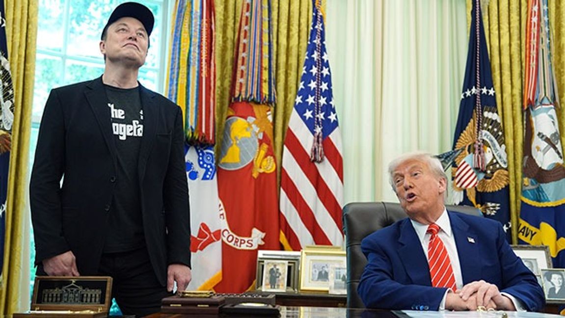 Elon Musk på pressträff i Vita Huset. Bild: AP Photo/Evan Vucci