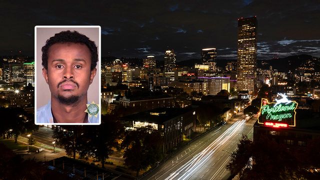Mohamed Adan och stadssiluett över Portland. Foto: Multnomah County Sheriff’s Office/Jenny Kane/AP/TT