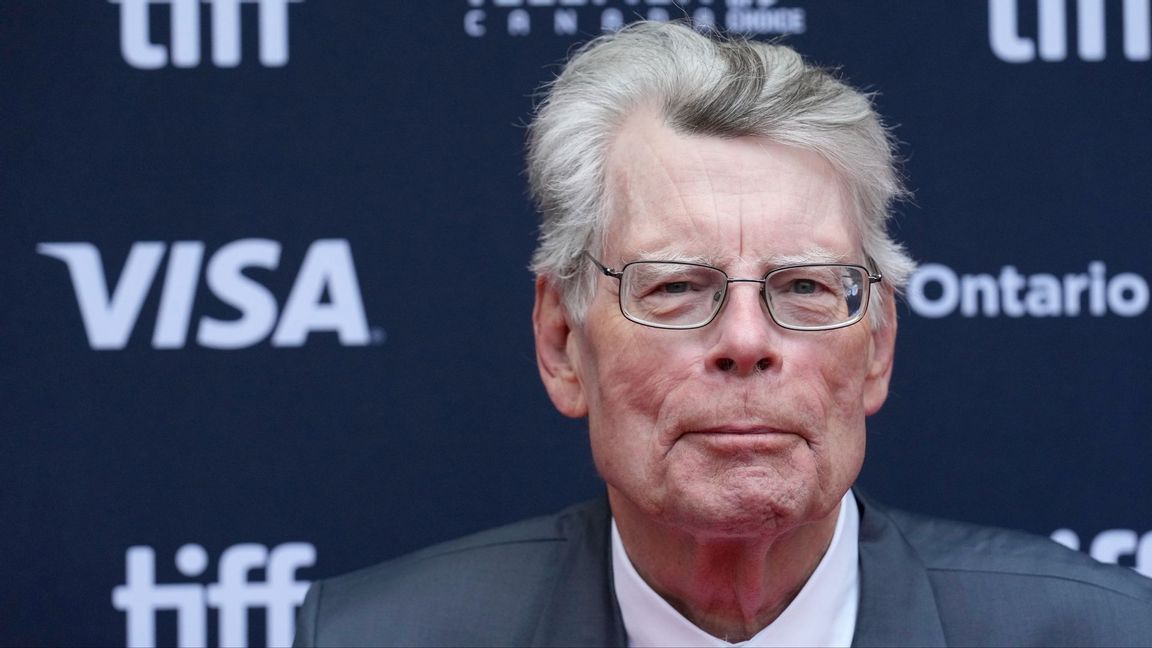 Skräckförfattaren Stephen King ändrar sin ton gällande Epstein-filerna. Foto: Chris Pizzello/AP/TT