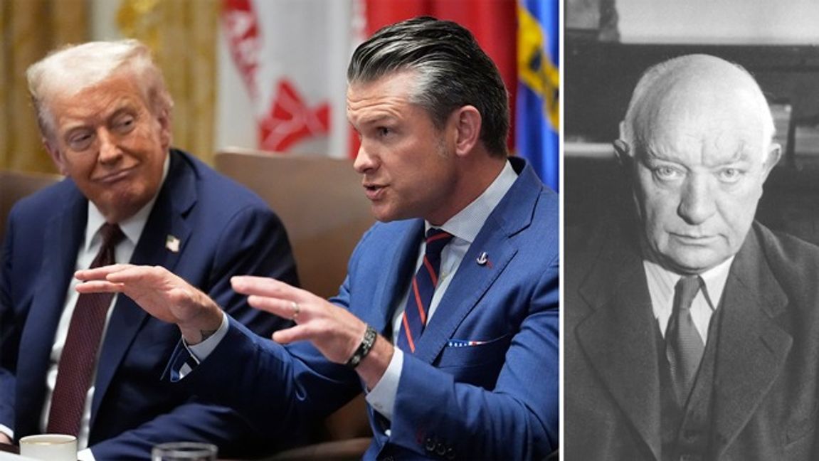 Donald Trump lyssnar medan försvarsminister Pete Hegseth talar. Till höger Sveriges siste krigsminister, Per Albin Hansson. Foto: AP/TT