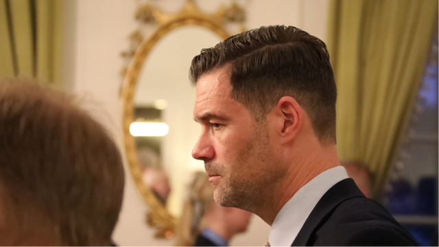 Migrationsminister Johan Forssell (M) vill se fler verkställda utvisningsbeslut. Foto: US Embassy Sweden, CC BY 2.0, via Wikimedia Commons