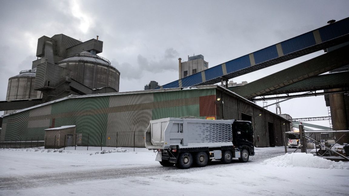 Cementa får fortsatt grönt ljus till cementtillverkning på Gotland. Foto: Karl Melander/TT