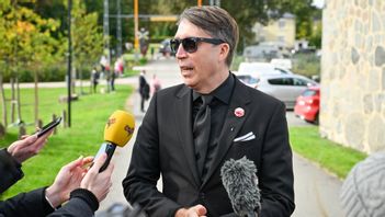 Konflikten kan leda till både Jomshofs fall och att frågan om halvautomaterna avgörs. Foto: Johan Nilsson/TT 