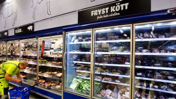 Ringa stölder i butiker har ökat under 2021. Kriminella stjäl bland annat smink, energidryck och kött. Foto: Drago Prvulovic/TT