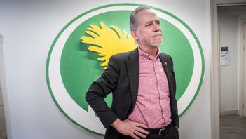 För den som vill köpa MP efter nästan val kommer det att bli dyrt. Daniel Helldén är duktig på att förhandla och är öppen för olika styren. Foto: Magnus Hjalmarson Neideman/SVD/TT