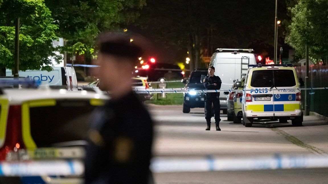 Polis och avspärrningar efter larm om en skottlossning i Malmö. Foto: TT.