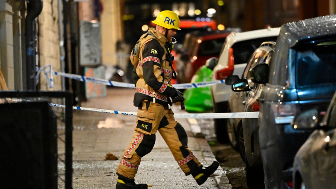 Räddningstjänst på plats efter larm om smällar på Östermalm i Stockholm. Anders Wiklund/TT