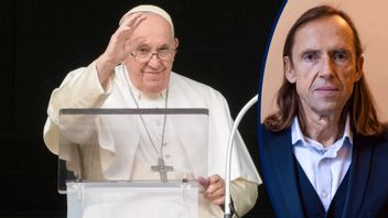 Detta är inte en facklig småpåve utan äkta vara, påve Franciskus. Foto: Andrew Medichini/AP/TT