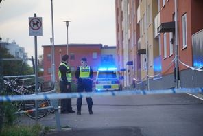 Polis på plats i Norrköping på lördagen.  Niklas Luks/TT