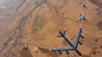 Israeliska och amerikanska stridsflygplan. Foto: Israel Defense Force/U.S. military’s Central Command/AP/TT 