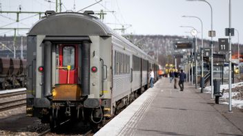 Trafikverket har ingen prognos för när trafiken kan återupptas. Foto: Christine Olsson/TT