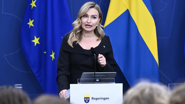 Energi- och näringsminister Ebba Busch (KD) presenterade regeringens kärnkraftsbeslut i mars, dagen efter en stor försvarssatsning på 300 miljarder kronor. Foto: Christine Olsson/TT 