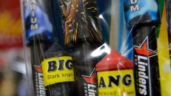 Genrebild. En fyrverkeripjäs sköts in i en mans lägenhet under natten mot torsdagen. Foto: Henrik Montgomery/TT