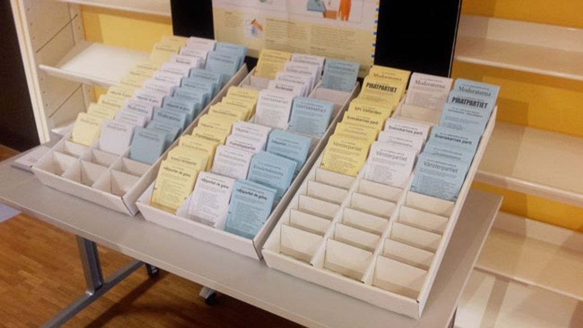 Valsedlar från riksdagsvalet 2014. Arkivbild. Foto: LevandeMänniska, CC BY-SA 4.0, via Wikimedia Commons