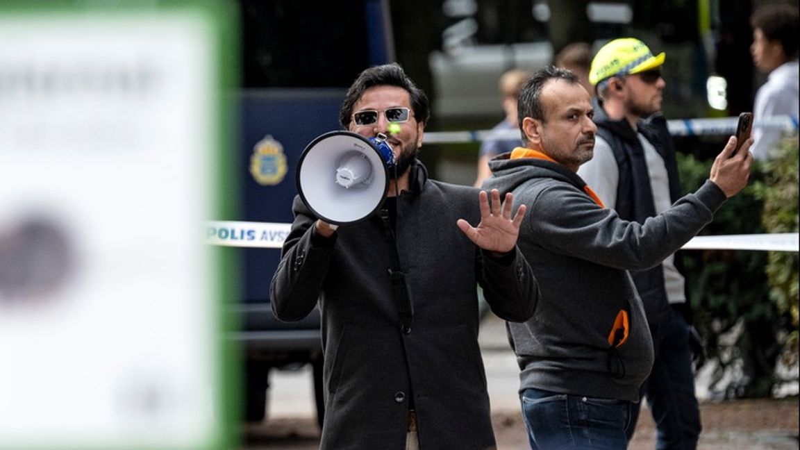 Den svenska ambassaden stormades efter en koranbränning. Foto: Johan Nilsson/TT 