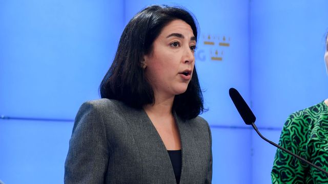 Lawen Redar (S) backar i frågan om billiga hyresrätter. Foto: Fredrik Surell/TT