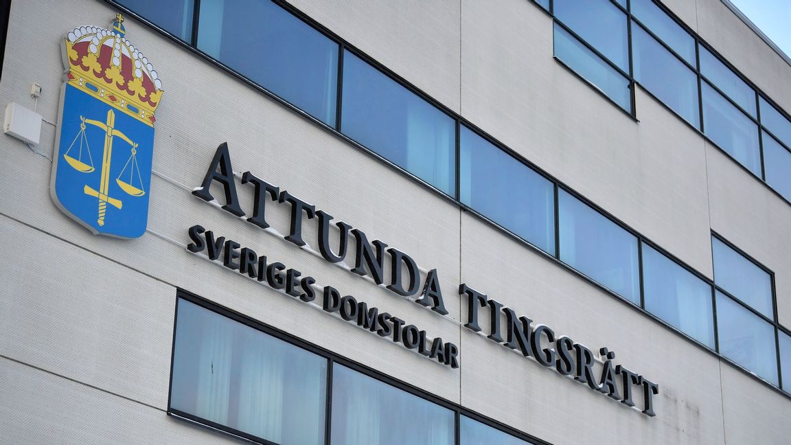 Attunda tingsrätt. En byggnadshandläggare i Sollentuna kommun har dömts för tjänstefel efter att ha varit jävig i flera ärenden. Foto: Pontus Lundahl/TT