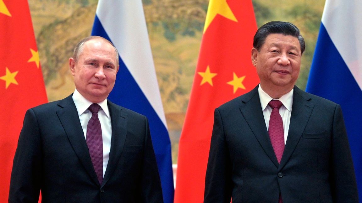 Den ryske presidenten Vladimir Putin och den kinesiske presidenten Xi Jinping. Foto: Alexei Druzhinin/AP/TT 