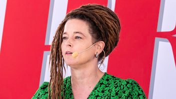 Miljöpartiets språkrör Amanda Lind. Foto: Bene Riobó, CC BY-SA 4.0, via Wikimedia Commons