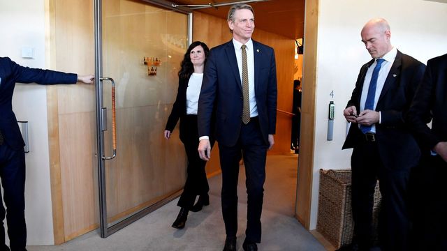 Miljöpartiets språkrör Märta Stenevi och Per Bolund (MP) efter dagens statsministeromröstning i riksdagen. Foto: Jessica Gow/TT.