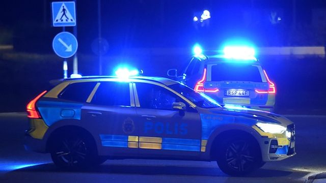 Polisen larmades av flera boende om sprängdådet i Nyköping. Foto: Pontus Stenberg / TT