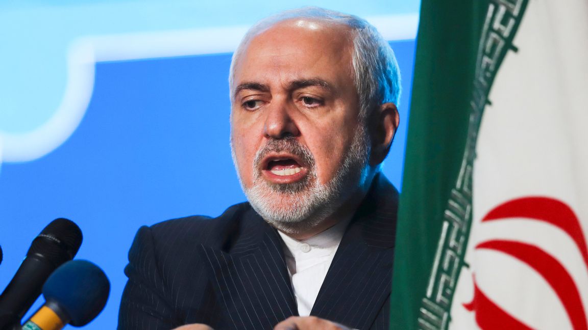 Utrikesminister Javad Zarif har hamnat i blåsväder. Foto: AP Photo/Vahid Salemi.