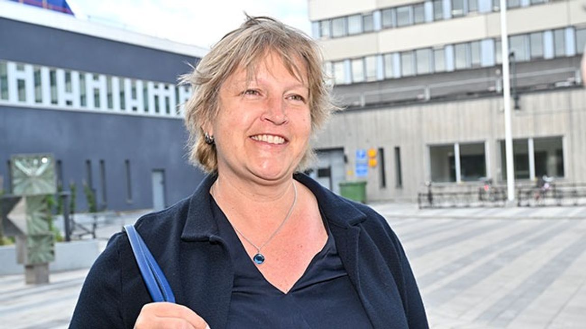 Karin Karlsbro (L). Bild: Jonas Ekströmer/TT