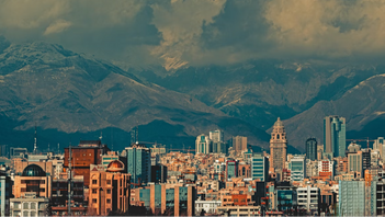 Ska folkrätten stå i vägen för ett fritt Iran? Foto:  Sajad Nori, Unsplash