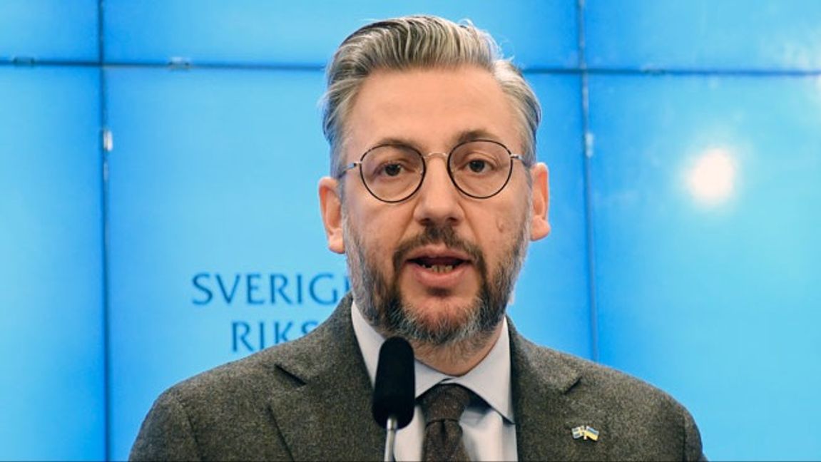 Centerpartiets avgående partiledare Muharrem Demirok lämnar efter sig ett parti i kris med sjunkande opinionssiffror. Foto: Viktoria Bank/TT. 